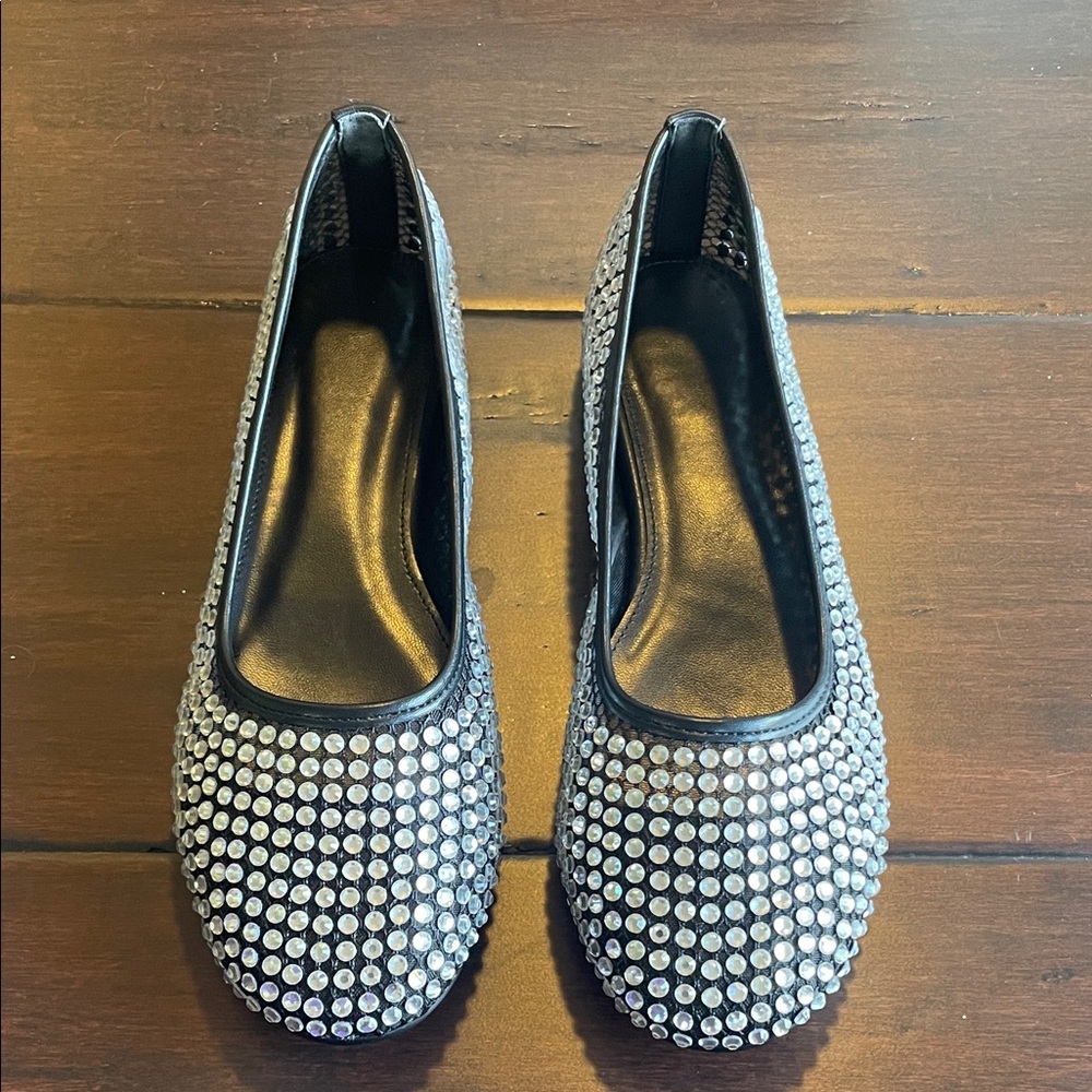 New never worn rhinestone flats